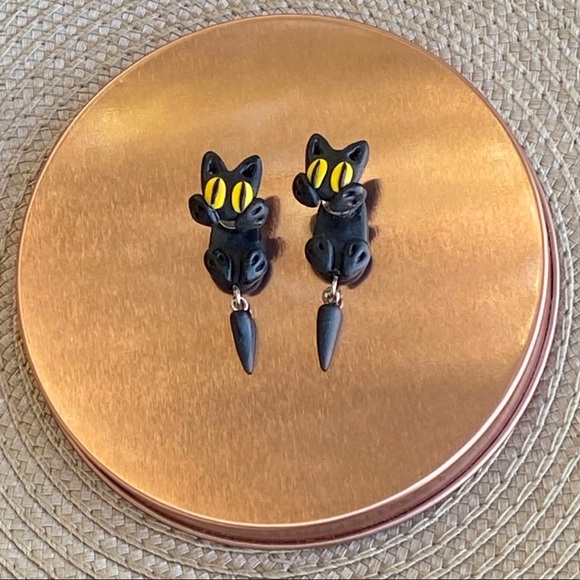 🍁🎃 Etsy Hand Crafted | 💎 Dangling Black Cat 🐈⬛ Stainless Steel Plugs/Gauges - Picture 3 of 5